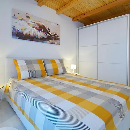 Apartment G&b Zadar
