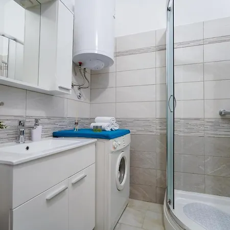 Apartment G&b Zadar